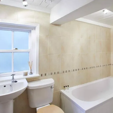 3 Bed In Oc-g29738 *